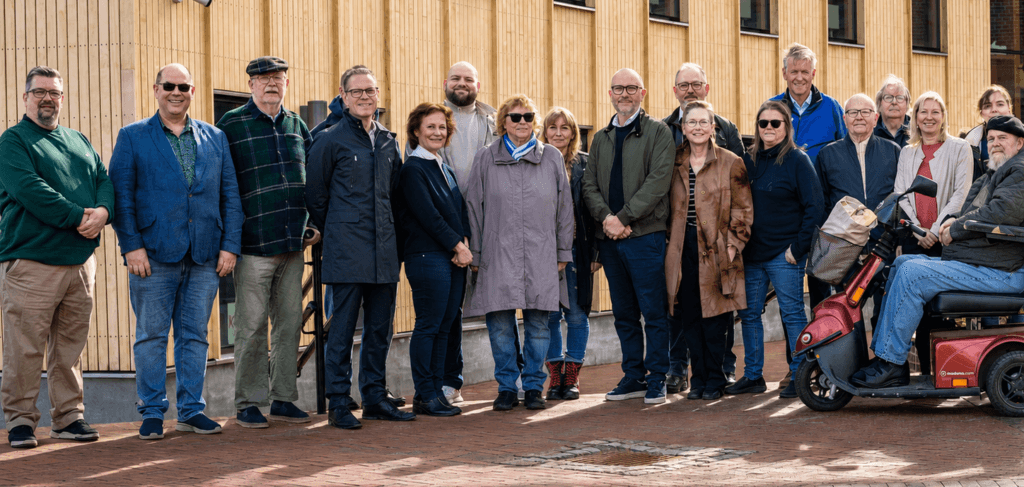 Gruppbild med kandidater från EslövsModeraternas kommunfullmäktigelista 2026